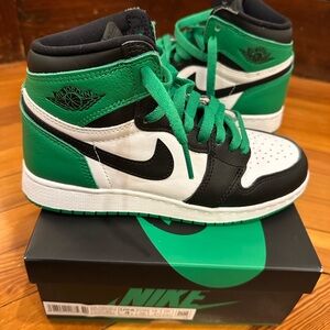 Nike Air Jordan 1 Retro High OG GS Black Lucky Green White